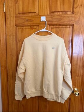 Alo Men’s Cream Crewneck Sweatshirt